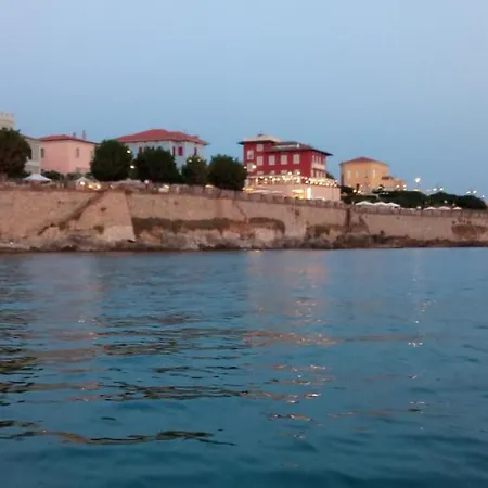 El Mirador Bed and breakfast *